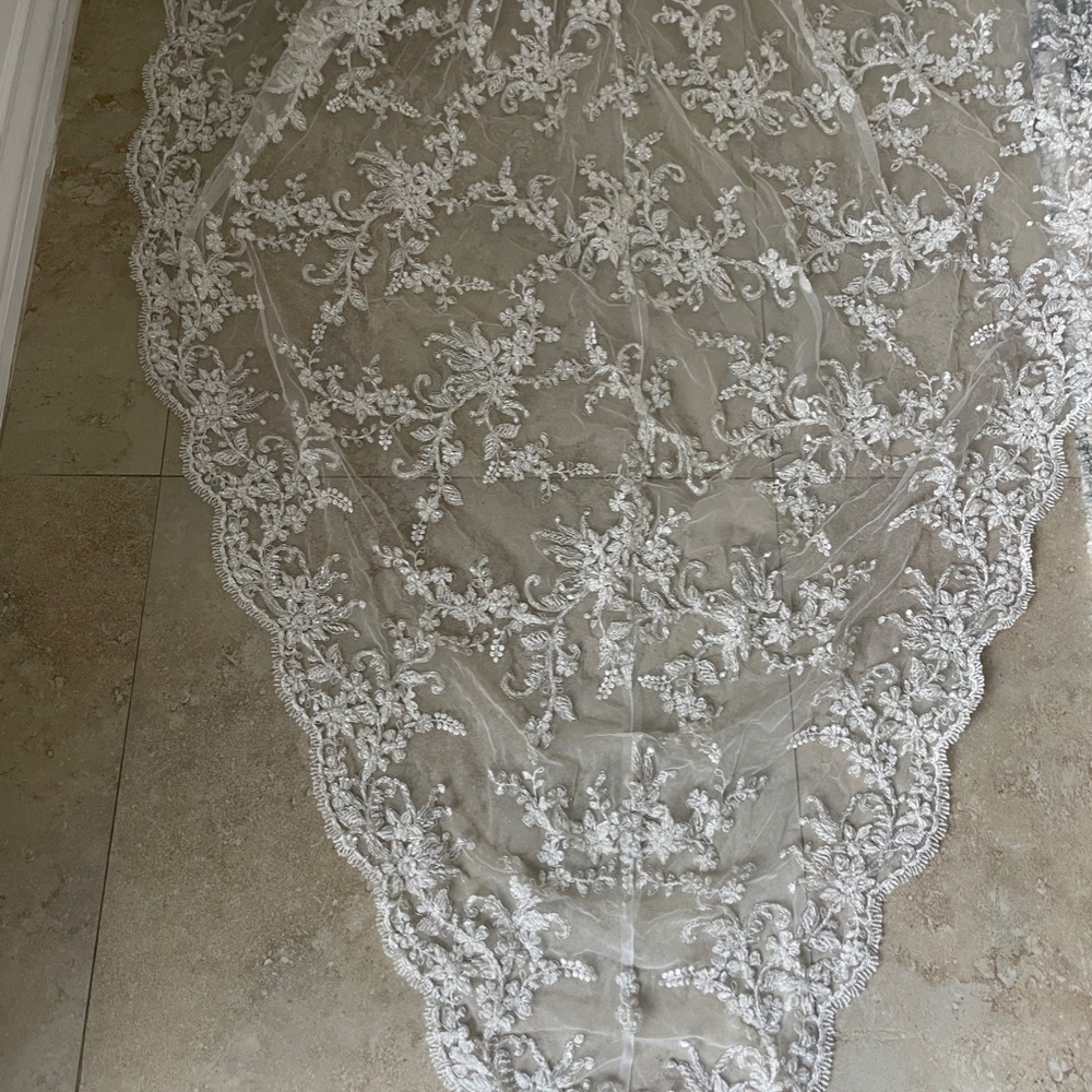 PNINA TORNAI 🤍 WEDDING GOWN - Picture 9 of 16